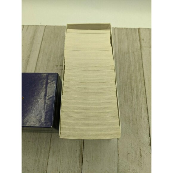 Clever Endeavor Game Board Replacement Clue Cards and Box 1989 - Picture 2 of 3